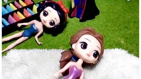 4399小游戏白雪公主换装游戏-4399 上的白雪公主换装游戏：梦幻衣橱大冒险，打造专属童话